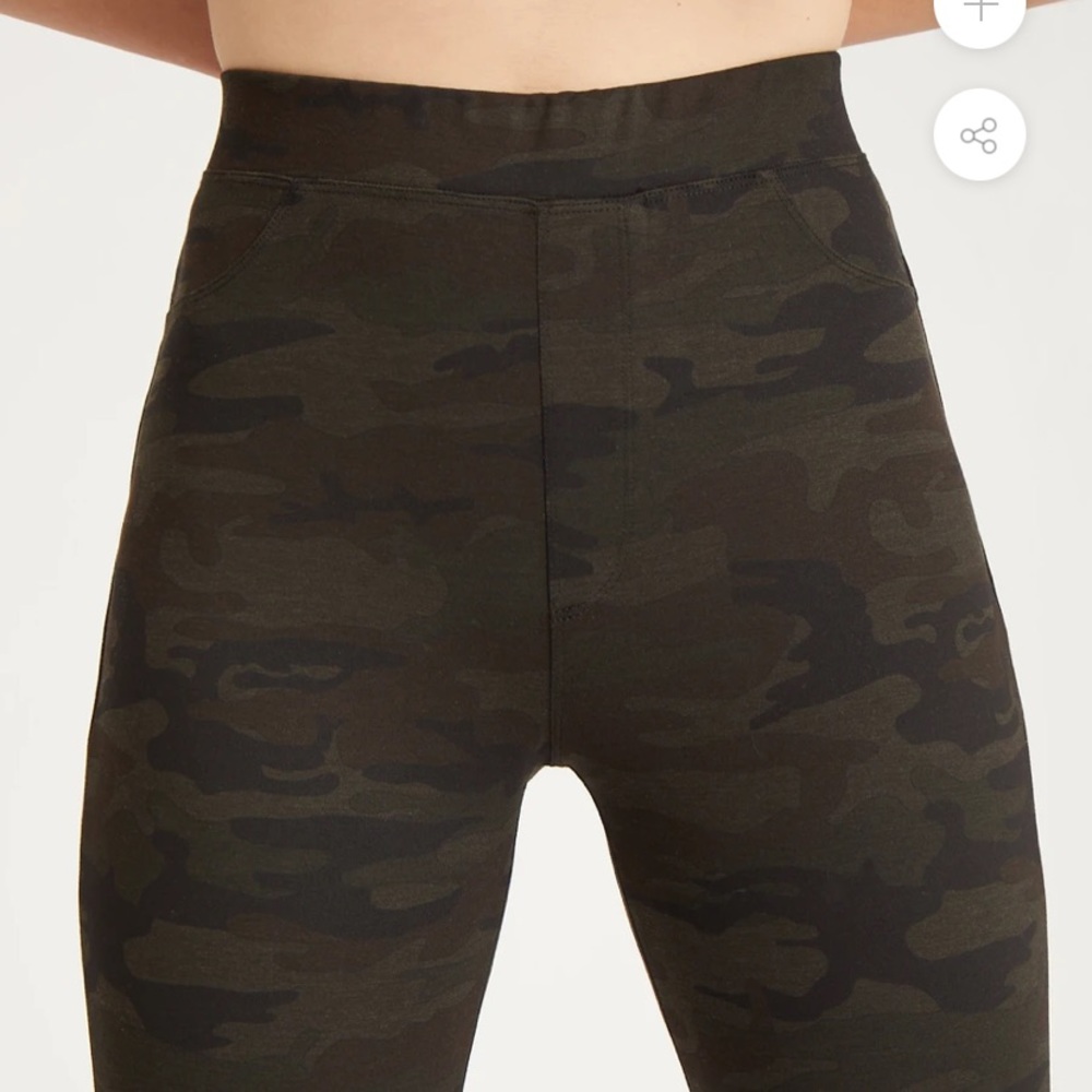 Sanctuary Camo-print Leggings - Picture 2 of 9